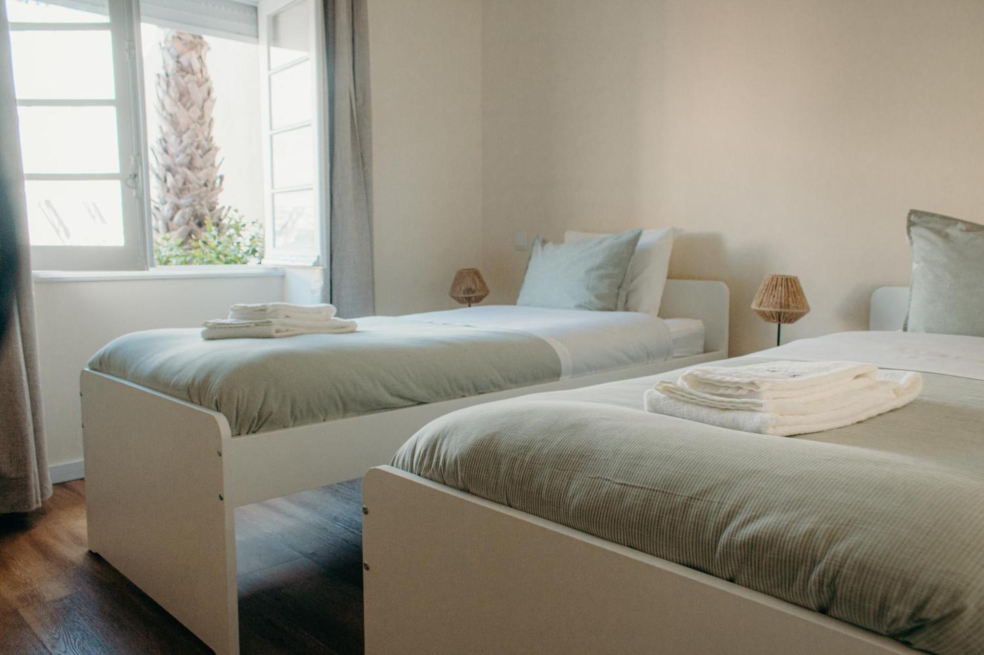 Green Coast Surf House Espinho  Exterior photo